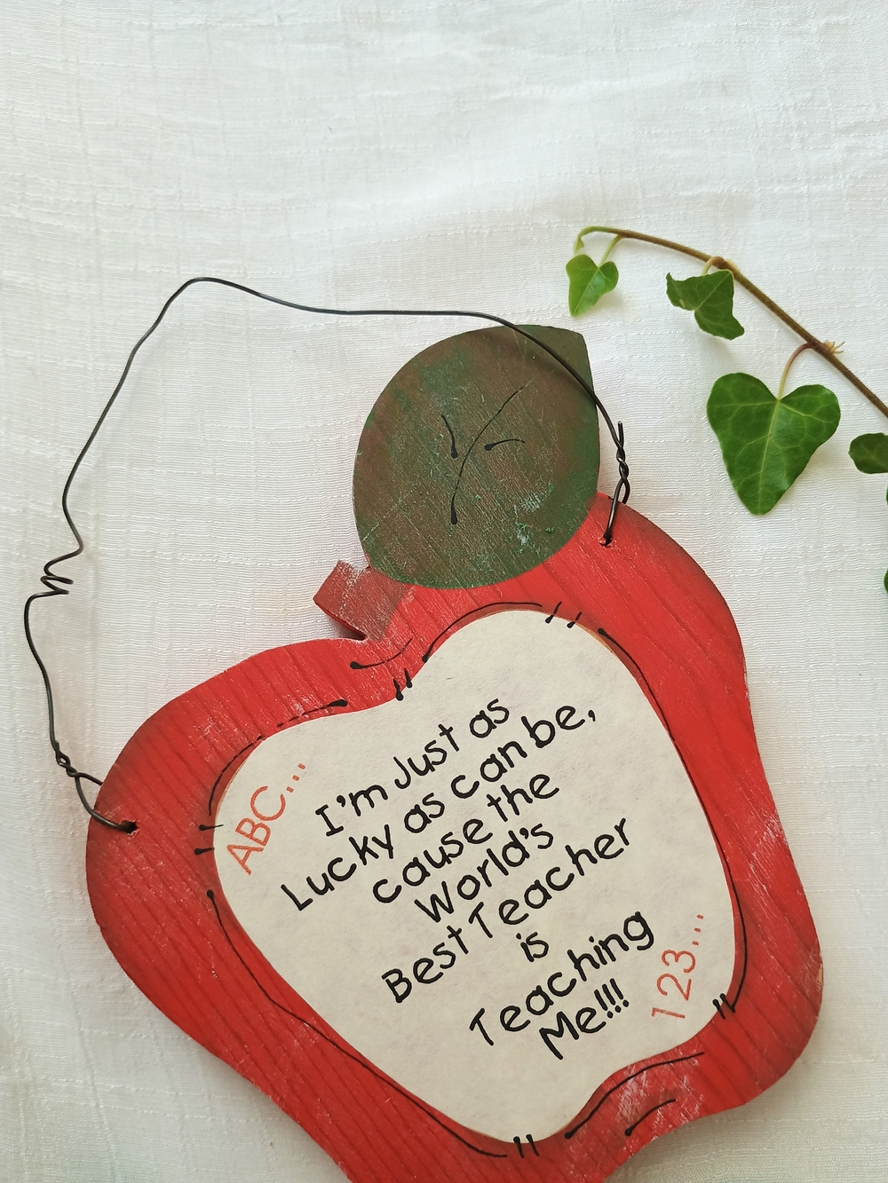 🍎 TEACHER STYLE 🍎 VTG Handcrafted Elementary School Hanging Apple, Apple Core